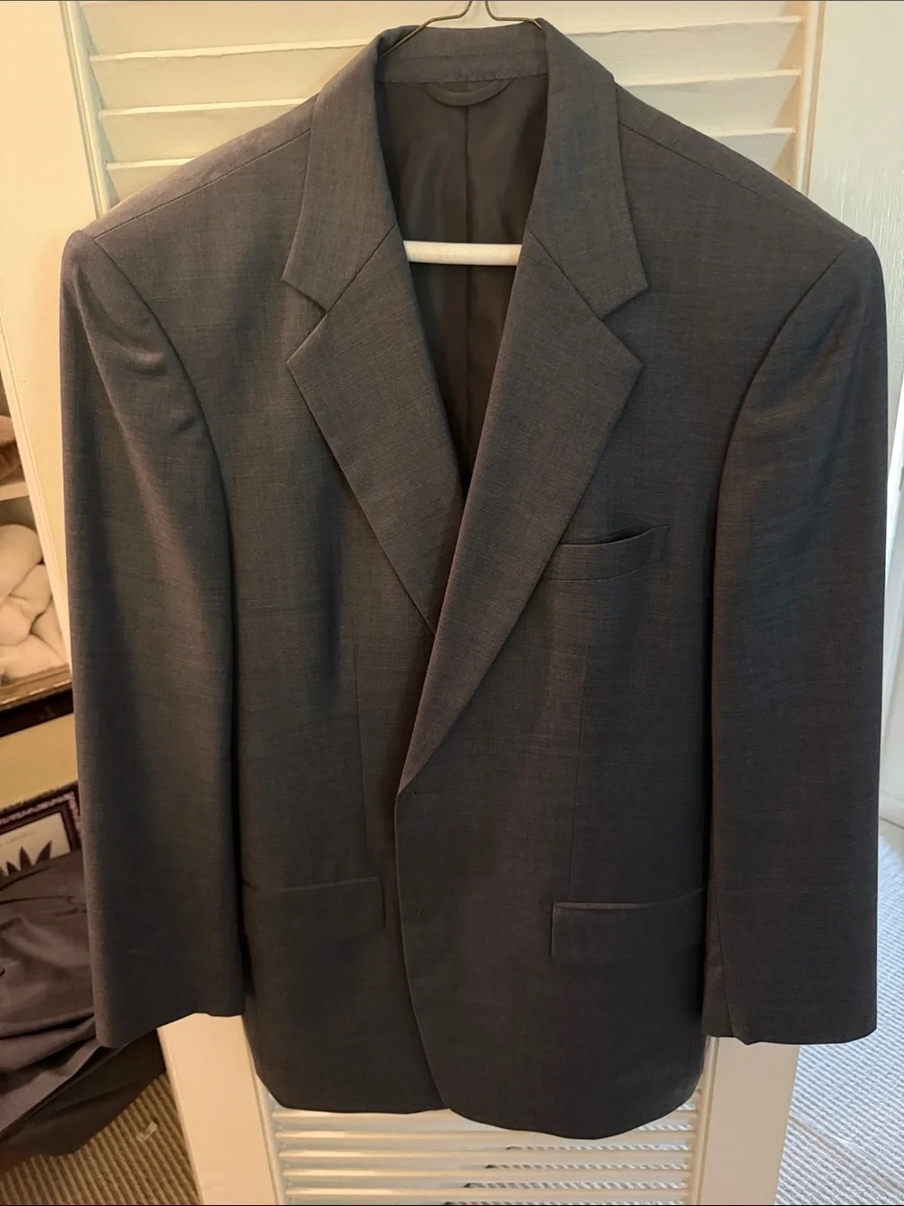 Classic Men's Gray Blazer - Timeless Tailored Jacket